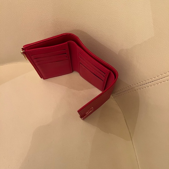 Authentic Louis Vuitton wallet - Picture 4 of 4